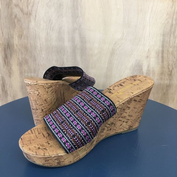 Boho Patterned Wedges - Picture 2 of 4